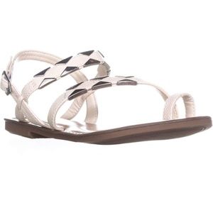 New no box. bar III Vadya White w/ Silver Accents Flat Sandal - 9